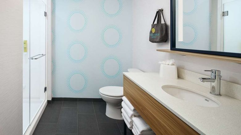 <b>Tru by Hilton Atlanta Northlake Parkway Room</b>. Images powered by <a href="https://iceportal.shijigroup.com/" title="IcePortal" target="_blank">IcePortal</a>.