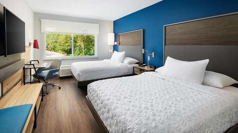 <b>Tru by Hilton Atlanta Northlake Parkway Room</b>. Images powered by <a href="https://iceportal.shijigroup.com/" title="IcePortal" target="_blank">IcePortal</a>.