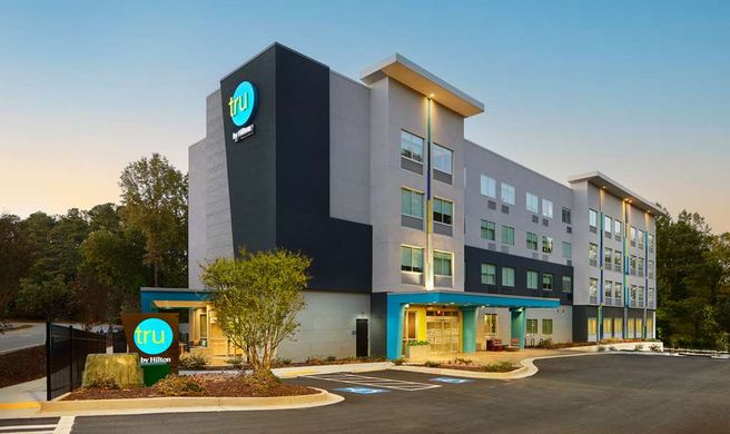 Tru by Hilton Atlanta Northlake Parkway Exterior