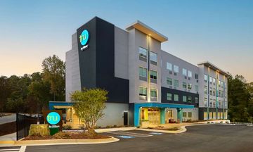 Tru by Hilton Atlanta Northlake Parkway