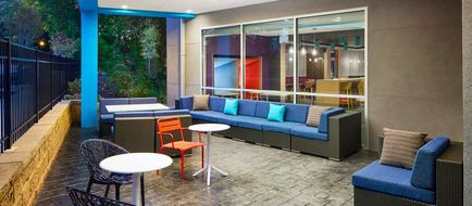 Tru by Hilton Atlanta Northlake Parkway Exterior