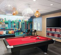 Tru by Hilton Atlanta Northlake Parkway Lobby