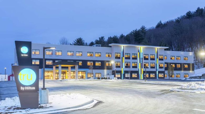 <b>Tru by Hilton Vestal Exterior</b>. Images powered by <a href="https://iceportal.shijigroup.com/" title="IcePortal" target="_blank">IcePortal</a>.