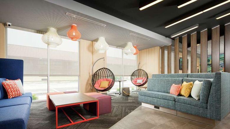 <b>Tru by Hilton Chattanooga Hamilton Place Lobby</b>. Images powered by <a href="https://iceportal.shijigroup.com/" title="IcePortal" target="_blank">IcePortal</a>.