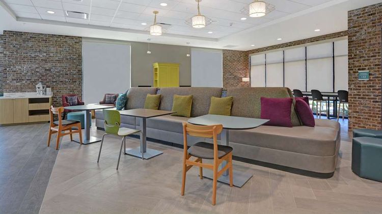 Home2 Suites by Hilton Daniel Island Lobby