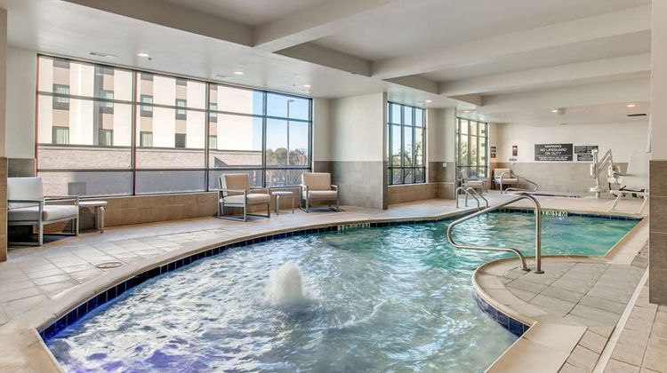 Hilton Garden Inn Dallas Central Expy Pool