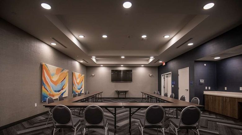 <b>Tru by Hilton Allen Dallas Meeting</b>. Images powered by <a href="https://iceportal.shijigroup.com/" title="IcePortal" target="_blank">IcePortal</a>.
