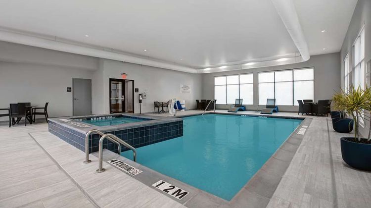 Hampton Inn and Suites Farmers Branch Pool