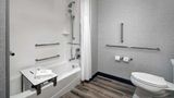 Hampton Inn and Suites Farmers Branch Room