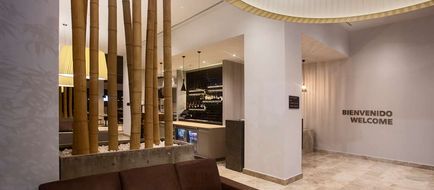 Hampton by Hilton David Lobby
