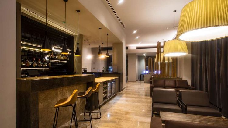 Hampton by Hilton David Lobby