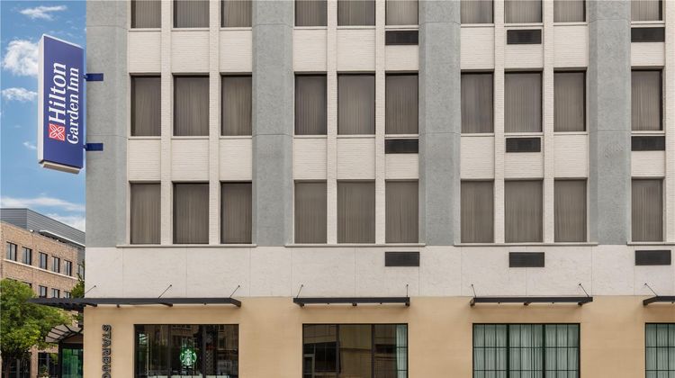 Hilton Garden Inn Wichita Downtown Exterior
