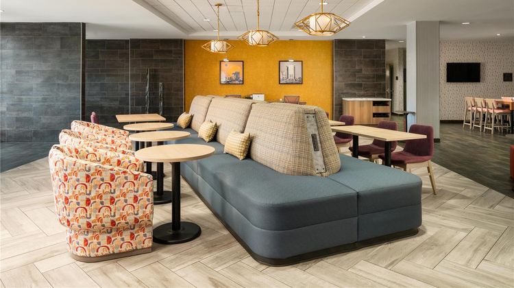 Home2 Suites Jacksonville Airport Lobby