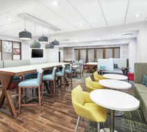 Hampton Inn Odessa Trinity Lobby