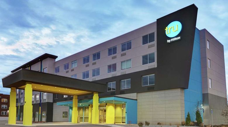 <b>Tru by Hilton Springfield Downtown Exterior</b>. Images powered by <a href="https://iceportal.shijigroup.com/" title="IcePortal" target="_blank">IcePortal</a>.