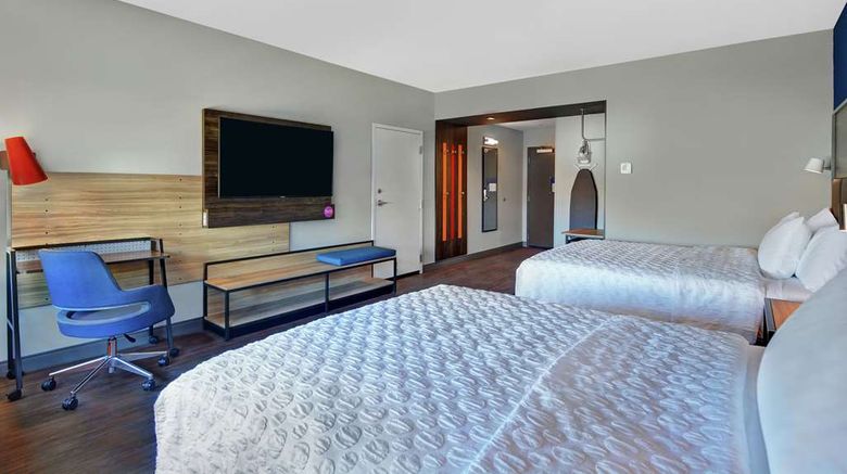 <b>Tru by Hilton Springfield Downtown Room</b>. Images powered by <a href="https://iceportal.shijigroup.com/" title="IcePortal" target="_blank">IcePortal</a>.