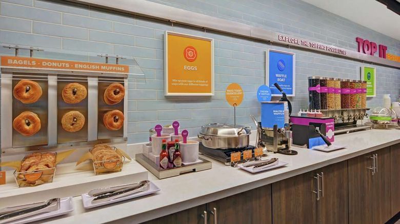 <b>Tru by Hilton Springfield Downtown Restaurant</b>. Images powered by <a href="https://iceportal.shijigroup.com/" title="IcePortal" target="_blank">IcePortal</a>.