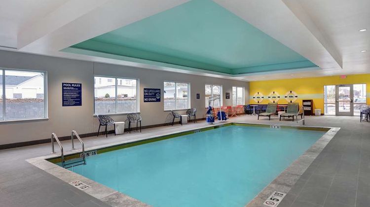 Tru by Hilton Springfield Downtown Pool
