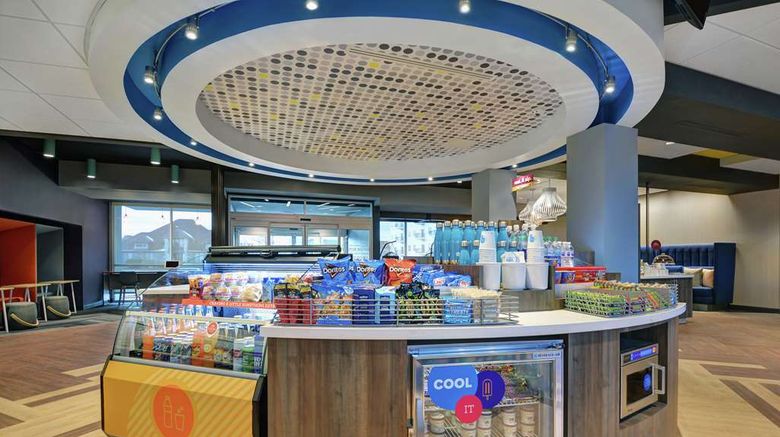 <b>Tru by Hilton Springfield Downtown Restaurant</b>. Images powered by <a href="https://iceportal.shijigroup.com/" title="IcePortal" target="_blank">IcePortal</a>.