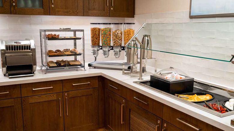 <b>Homewood Suites Rancho Cordova Restaurant</b>. Images powered by <a href="https://iceportal.shijigroup.com/" title="IcePortal" target="_blank">IcePortal</a>.