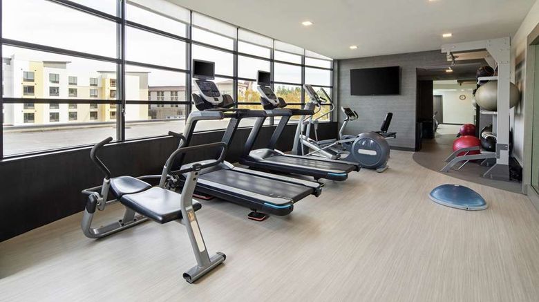 <b>Hilton Garden Inn Irvine Spectrum Health</b>. Images powered by <a href="https://iceportal.shijigroup.com/" title="IcePortal" target="_blank">IcePortal</a>.