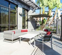 Hilton Garden Inn Irvine Spectrum Exterior