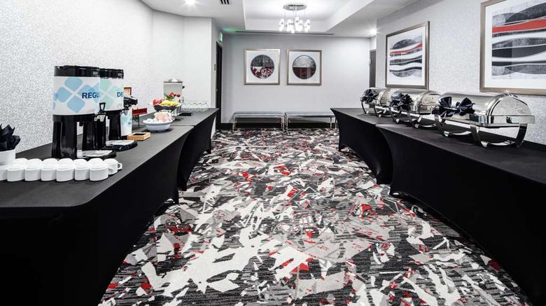 <b>Hilton Garden Inn Irvine Spectrum Restaurant</b>. Images powered by <a href="https://iceportal.shijigroup.com/" title="IcePortal" target="_blank">IcePortal</a>.