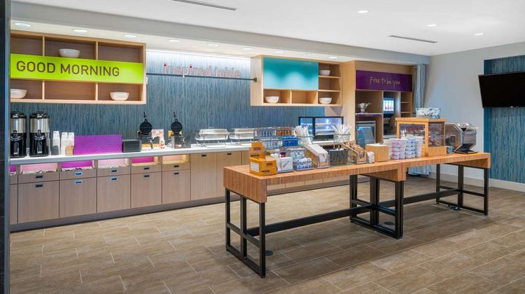 Home2 Suites by Hilton Brunswick Restaurant