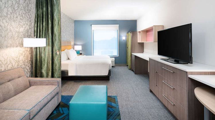 Home2 Suites by Hilton Brunswick Room