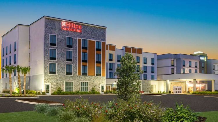 Home2 Suites by Hilton Brunswick Exterior