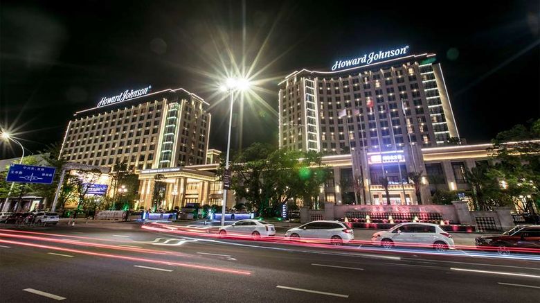 <b>Howard Johnson by Wyndham Glory Plaza Exterior</b>. Images powered by <a href="https://iceportal.shijigroup.com/" title="IcePortal" target="_blank">IcePortal</a>.