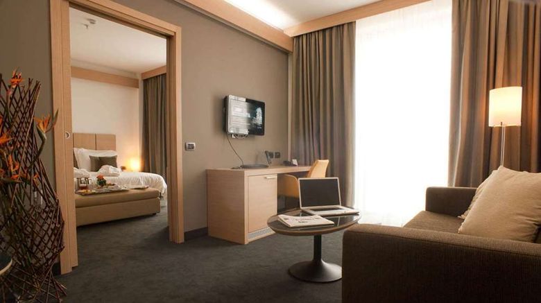 <b>Domina Milano Fiera Suite</b>. Images powered by <a href="https://iceportal.shijigroup.com/" title="IcePortal" target="_blank">IcePortal</a>.