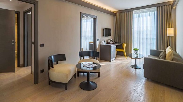 <b>Domina Milano Fiera Suite</b>. Images powered by <a href="https://iceportal.shijigroup.com/" title="IcePortal" target="_blank">IcePortal</a>.