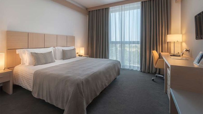 <b>Domina Milano Fiera Room</b>. Images powered by <a href="https://iceportal.shijigroup.com/" title="IcePortal" target="_blank">IcePortal</a>.