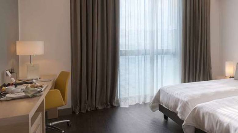 <b>Domina Milano Fiera Room</b>. Images powered by <a href="https://iceportal.shijigroup.com/" title="IcePortal" target="_blank">IcePortal</a>.