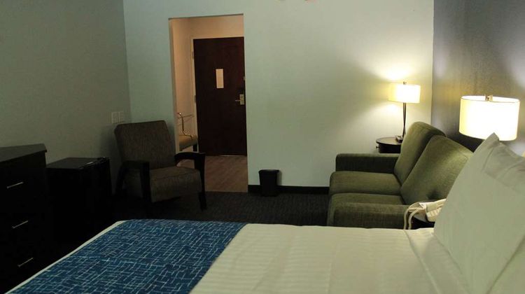 Travelodge by Wyndham Waters Edge Room