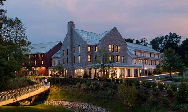 The Williams Inn Exterior