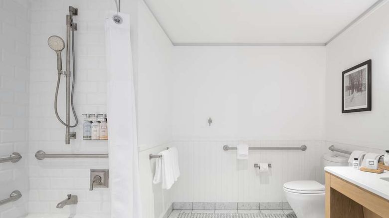 <b>The Williams Inn Room</b>. Images powered by <a href="https://iceportal.shijigroup.com/" title="IcePortal" target="_blank">IcePortal</a>.