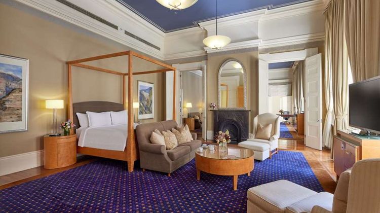 The Fullerton Hotel Sydney Suite