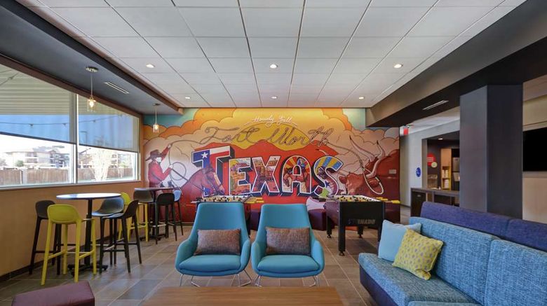 <b>Tru by Hilton Fort Worth-Fossil Creek Lobby</b>. Images powered by <a href="https://iceportal.shijigroup.com/" title="IcePortal" target="_blank">IcePortal</a>.