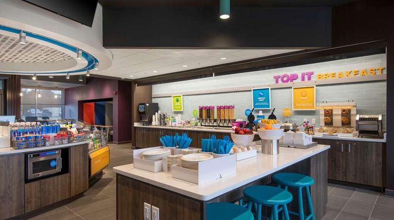<b>Tru by Hilton Sharonville Cincinnati Restaurant</b>. Images powered by <a href="https://iceportal.shijigroup.com/" title="IcePortal" target="_blank">IcePortal</a>.
