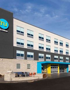 Tru by Hilton Sharonville Cincinnati