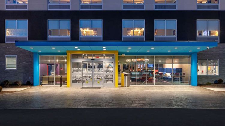 Tru by Hilton Sharonville Cincinnati Exterior