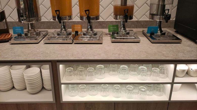 <b>Hampton by Hilton Alcobendas Madrid Restaurant</b>. Images powered by <a href="https://iceportal.shijigroup.com/" title="IcePortal" target="_blank">IcePortal</a>.