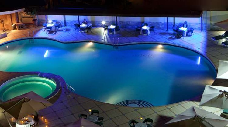 Oak Plaza Hotels - East Airport Pool