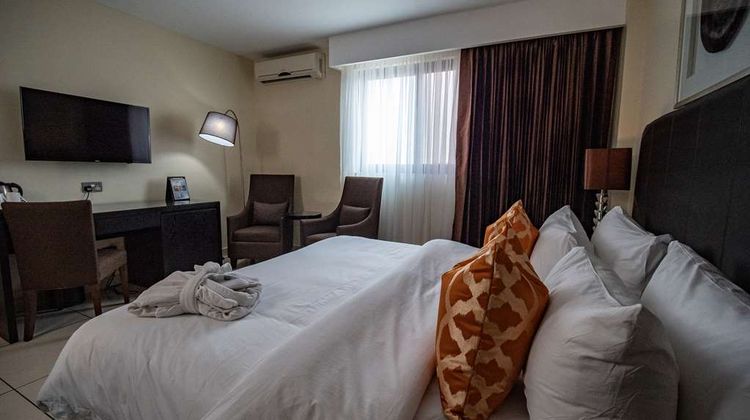 Oak Plaza Hotels - East Airport Room