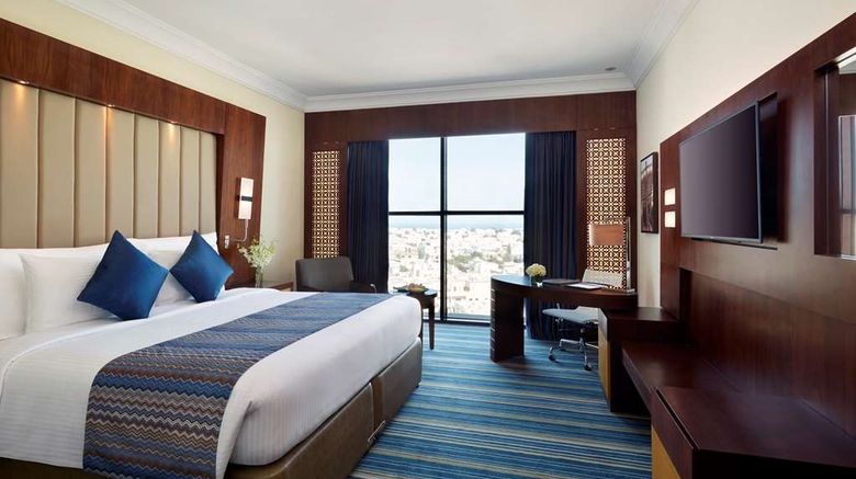 <b>Royal Tulip Muscat Room</b>. Images powered by <a href="https://iceportal.shijigroup.com/" title="IcePortal" target="_blank">IcePortal</a>.