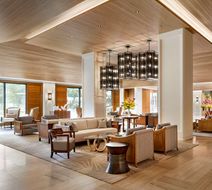 Halepuna Waikiki by Halekulani Lobby