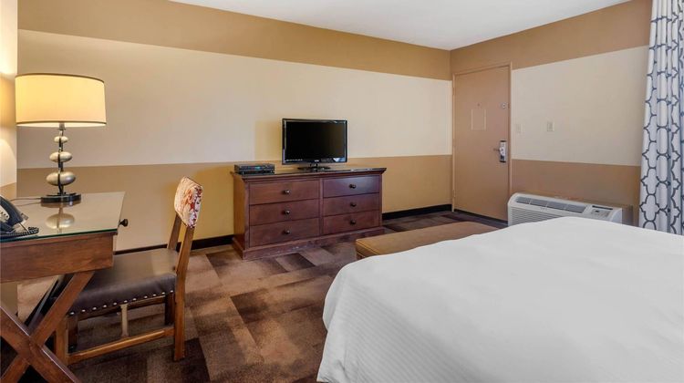 Carlton Oaks Lodge, Ascend Hotel Col Room