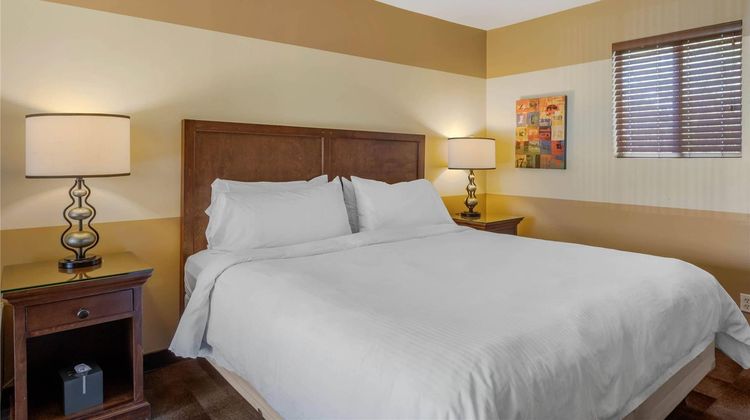 Carlton Oaks Lodge, Ascend Hotel Col Suite